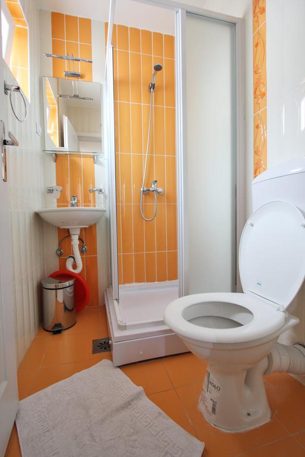 Apartmani Irena Petrovac Exteriör bild