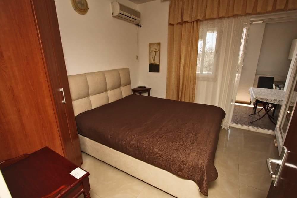 Apartmani Irena Petrovac Exteriör bild