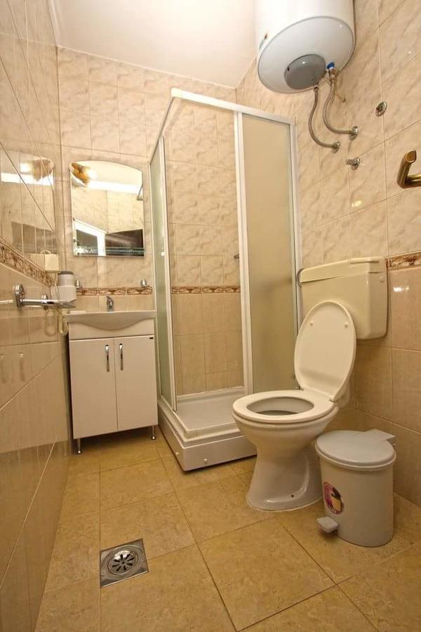 Apartmani Irena Petrovac Exteriör bild